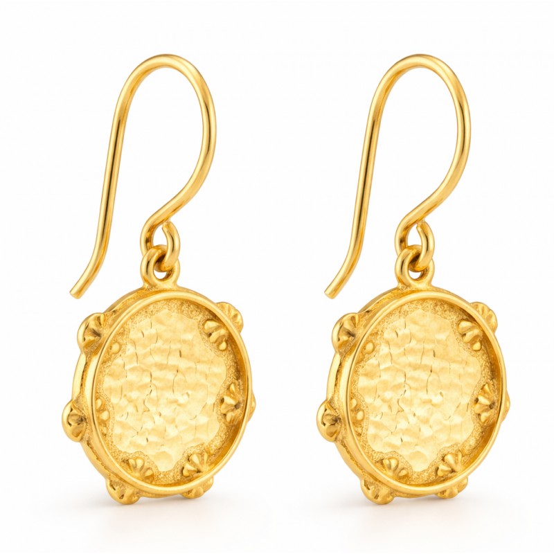 Pendiente pequeño con gancho móvil bañado en oro