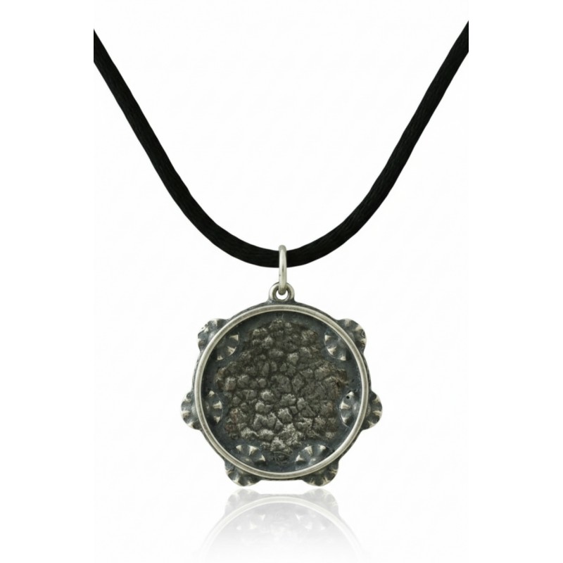 Colgante  pequeño en plata envellecida