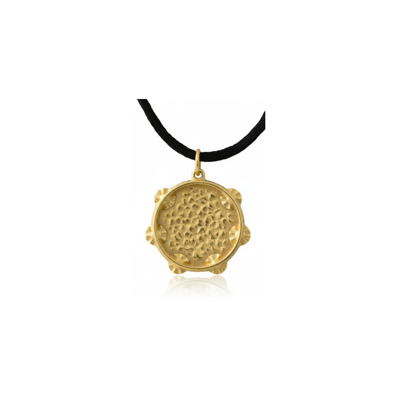 Colgante pequeño bañado en oro